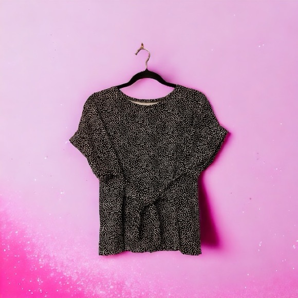 Black & White Polka Dot Rayon Top w/Back Ties, Pink Accent Shading on Dots - Picture 12 of 12